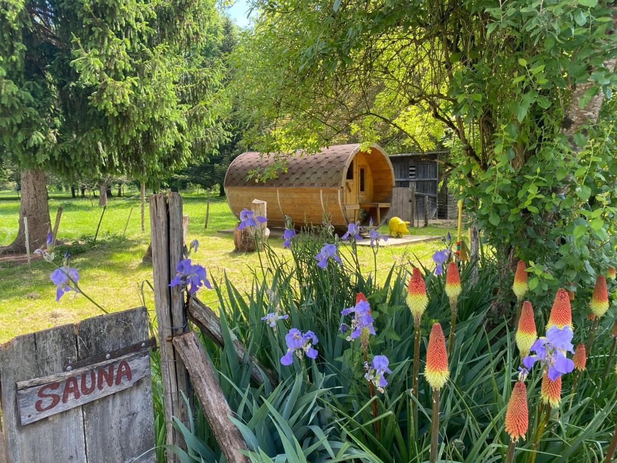 Camping La Ferme De Perdigat Limeuil Exterior foto