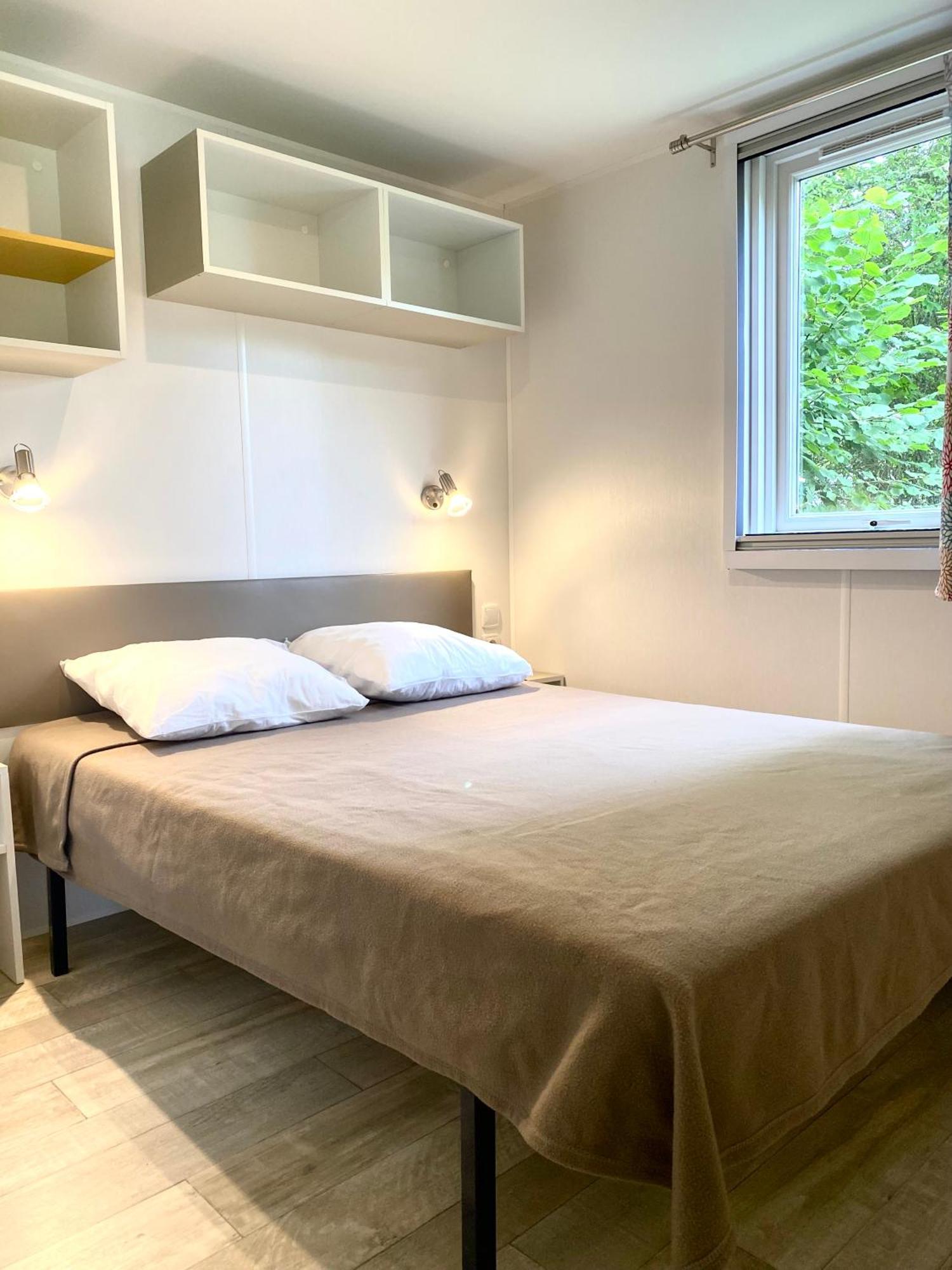 Camping La Ferme De Perdigat Limeuil Zimmer foto