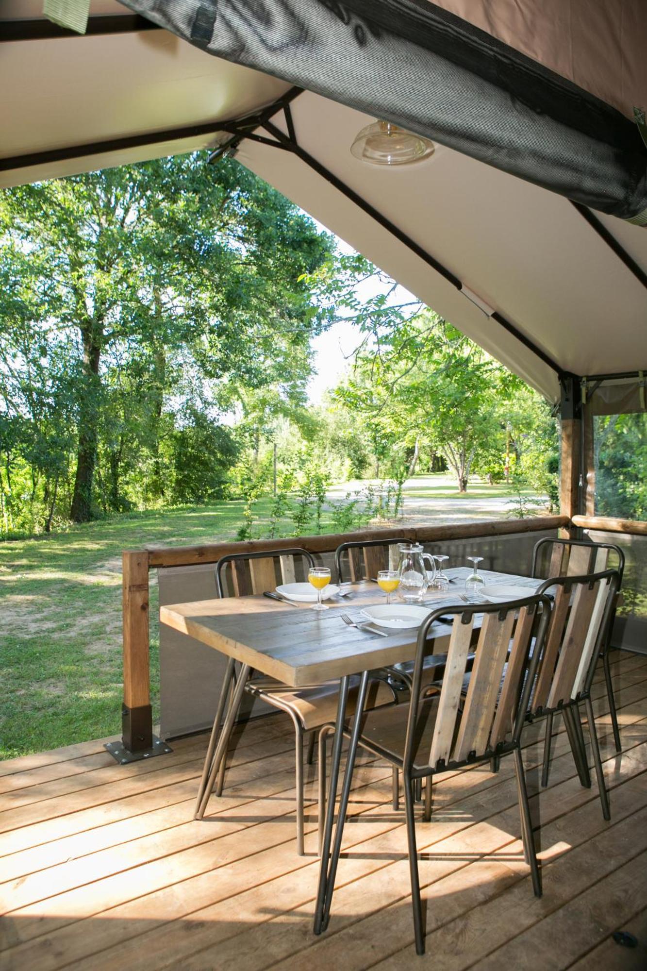 Camping La Ferme De Perdigat Limeuil Exterior foto